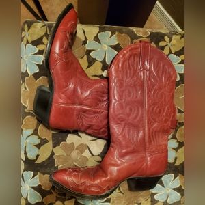 J Chisholm women's size 6.5